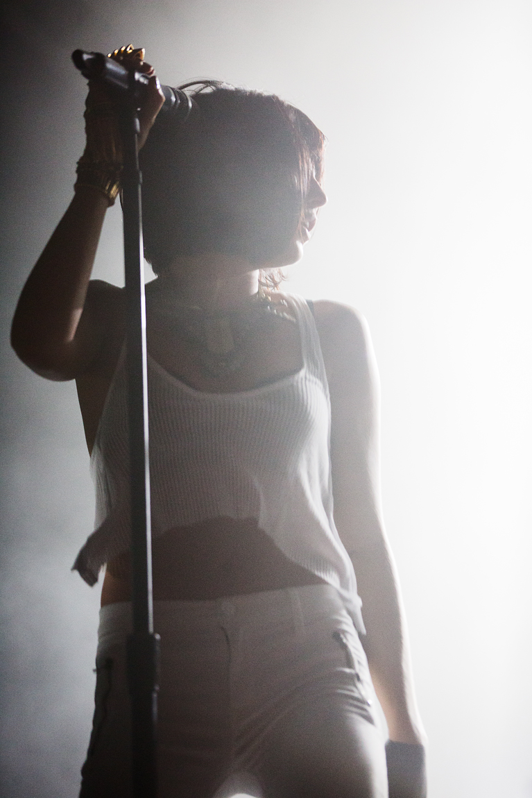 Phantogram_011